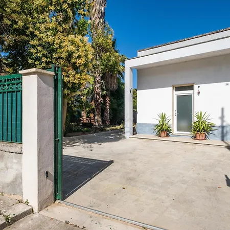 Salenzia Holiday home San Cesario di Lecce